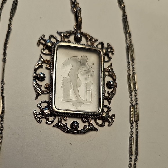 Belle Epoch Rock Crystal Necklace